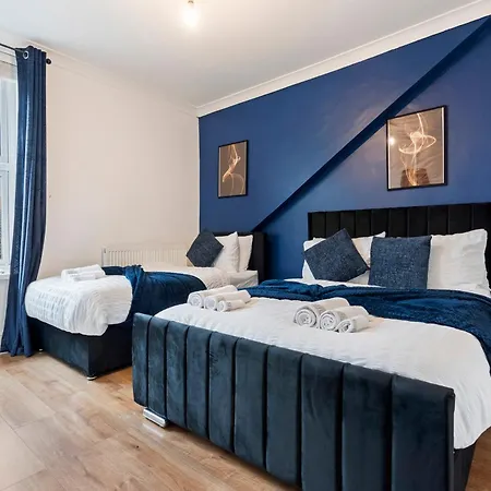Luxe Stays - Seeps 8 - Free Parking - Modern Home Nottingham Exterior photo
