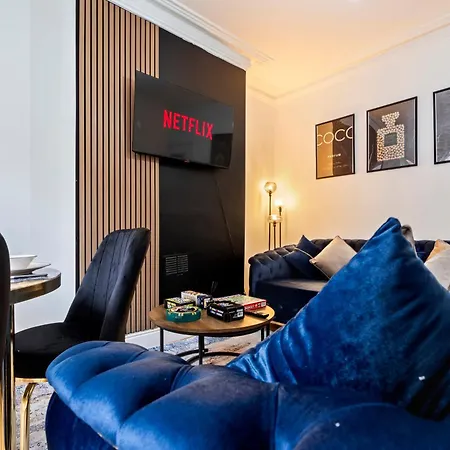 Luxe Stays - Seeps 8 - Free Parking - Modern Home Nottingham Exterior photo